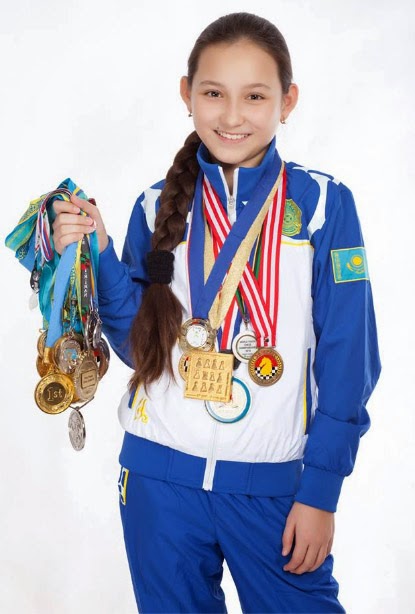 Zhansaya-abdumalik-world-junior-chess-2013