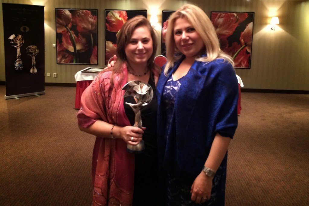 Judit-and-Susan-Polgar